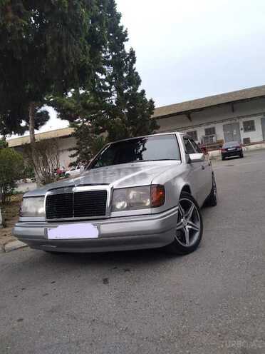 Mercedes E 200 1992, 234,000 km - 2.0 l - Bakı