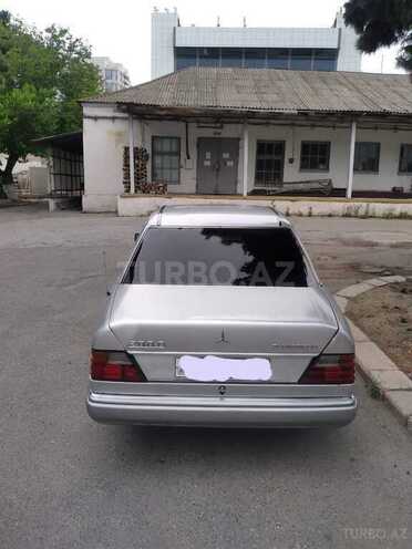 Mercedes E 200 1992, 234,000 km - 2.0 l - Bakı