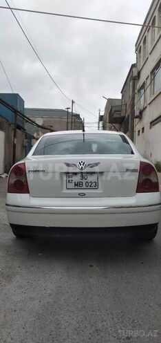 Volkswagen Passat 2002, 269,000 km - 1.8 l - Bakı