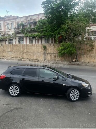 Opel Astra 2014, 149,300 km - 1.4 l - Bakı