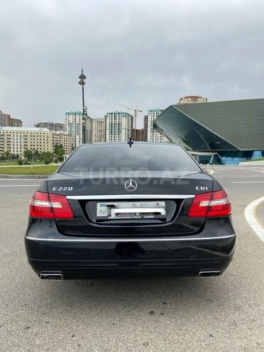 Mercedes E 220 2012, 220,000 km - 2.2 l - Bakı