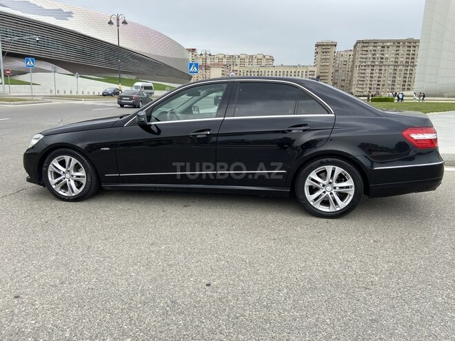 Mercedes E 220 2012, 220,000 km - 2.2 l - Bakı