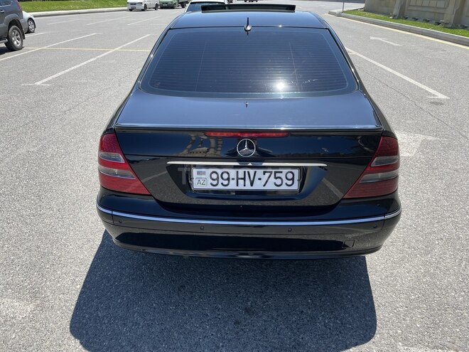 Mercedes E 270 2004, 32,000 km - 2.7 л - Bakı