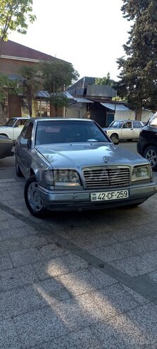 Mercedes E 250 1990, 420,000 km - 2.5 л - Lənkəran