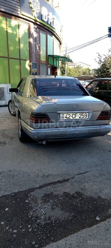 Mercedes E 250 1990, 420,000 km - 2.5 л - Lənkəran