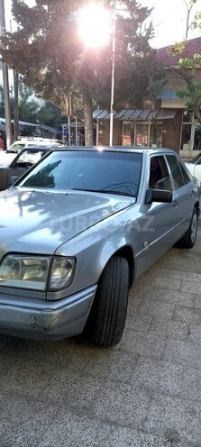 Mercedes E 250 1990, 420,000 km - 2.5 л - Lənkəran