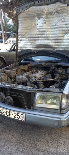 Mercedes E 250 1990, 420,000 km - 2.5 л - Lənkəran