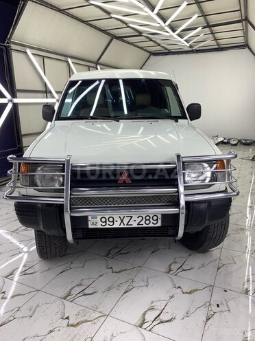 Mitsubishi Pajero 1997, 290,000 km - 2.8 л - Bakı