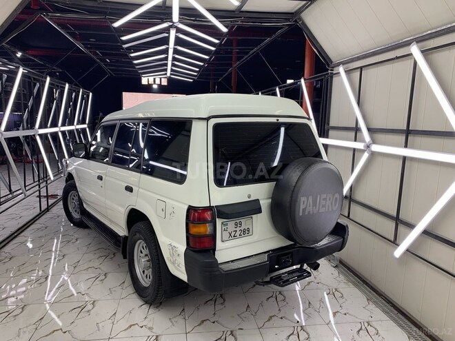 Mitsubishi Pajero 1997, 290,000 km - 2.8 л - Bakı