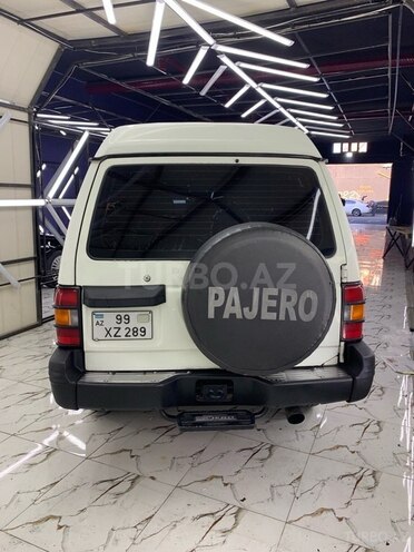 Mitsubishi Pajero 1997, 290,000 km - 2.8 л - Bakı