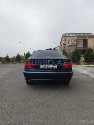 BMW 528 1997, 270,000 km - 2.8 l - Bakı