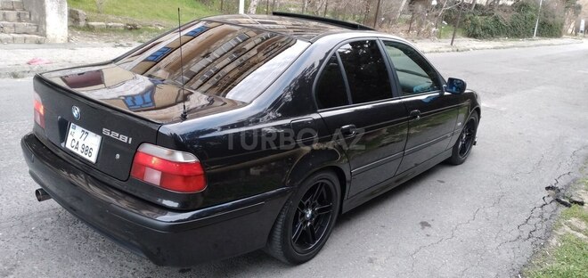 BMW 528 2000, 323,111 km - 2.8 l - Bakı