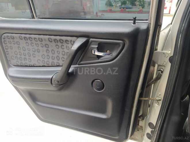 GAZ 31105 2006, 213,486 km - 2.3 l - Quba