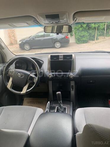 Toyota Prado 2011, 200,000 km - 2.7 l - Bakı