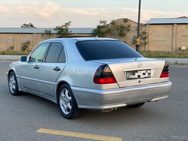 Mercedes C 230 2000, 249,000 km - 2.3 l - Bakı