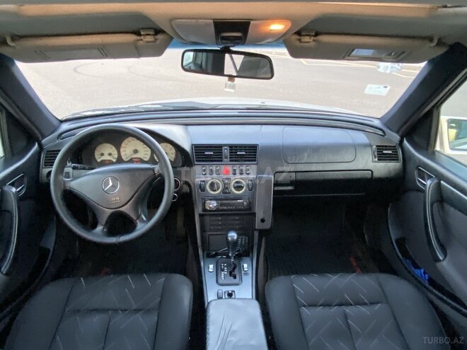 Mercedes C 230 2000, 249,000 km - 2.3 l - Bakı