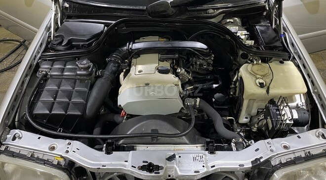 Mercedes C 230 2000, 249,000 km - 2.3 l - Bakı