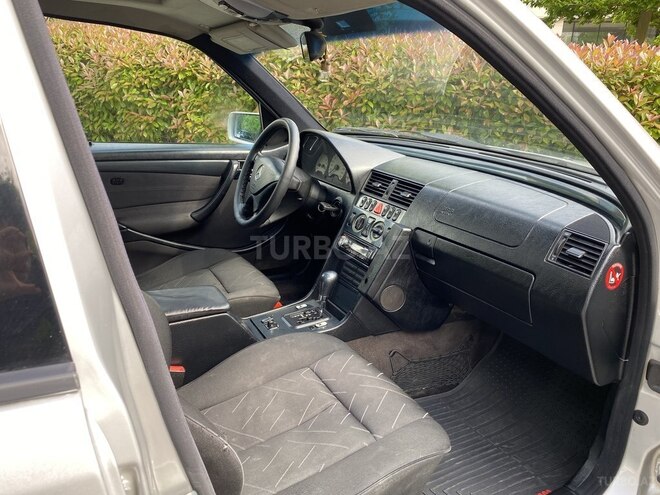 Mercedes C 230 2000, 249,000 km - 2.3 l - Bakı
