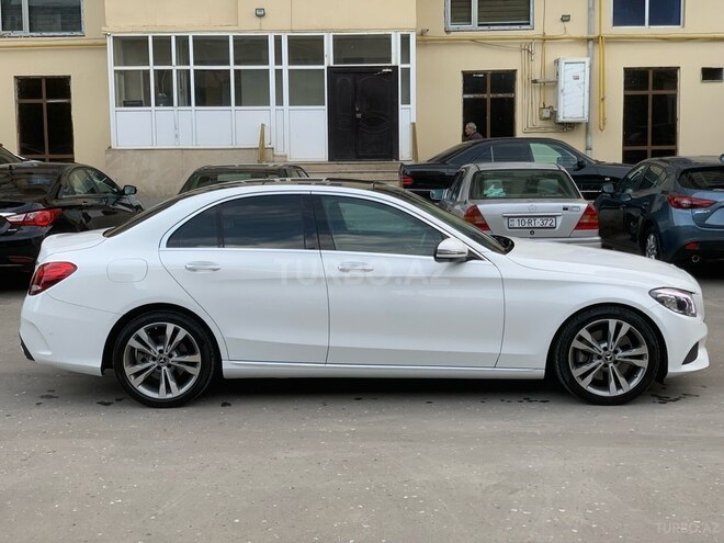 Mercedes C 300 2017, 51,499 km - 2.0 l - Bakı