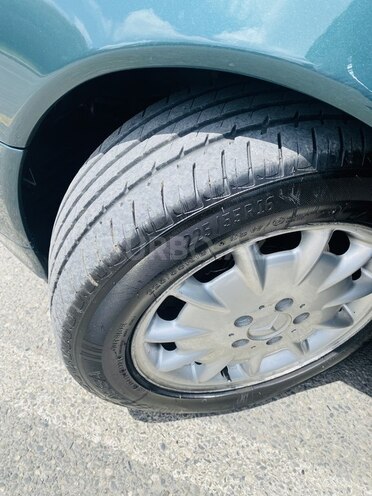 Mercedes E 280 2001, 310,000 km - 2.8 l - Bakı