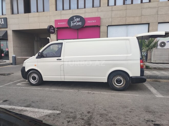 Volkswagen Multivan 2005, 270,000 km - 2.5 l - Bakı