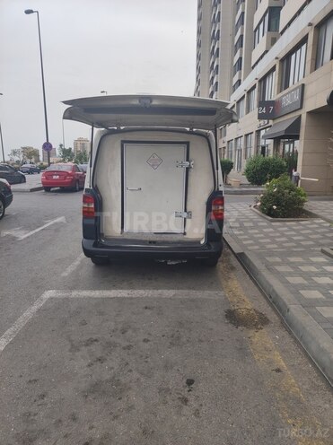 Volkswagen Multivan 2005, 270,000 km - 2.5 l - Bakı