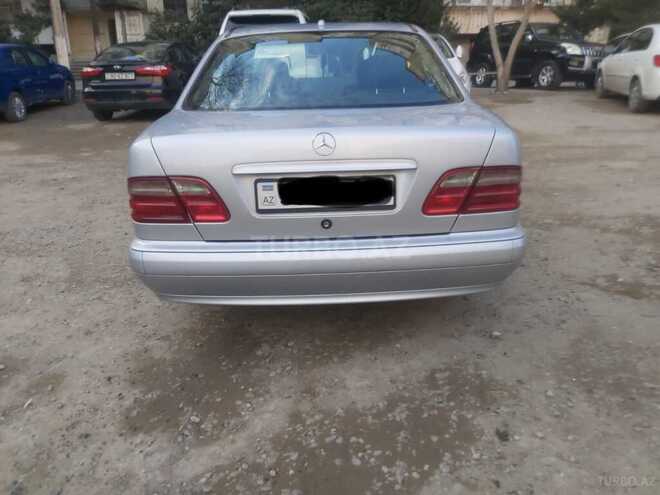 Mercedes E 270 2001, 380,200 km - 2.7 l - Bakı