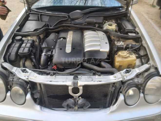 Mercedes E 270 2001, 380,200 km - 2.7 l - Bakı