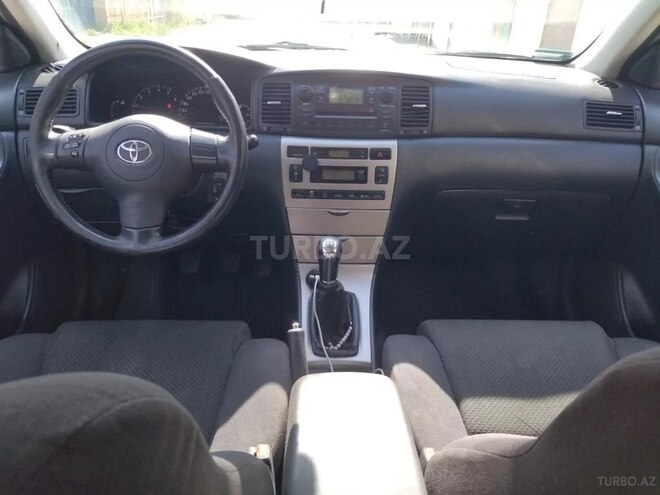 Toyota Corolla 2004, 330,000 km - 1.4 l - Bakı