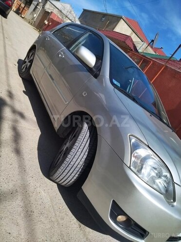 Toyota Corolla 2004, 330,000 km - 1.4 l - Bakı
