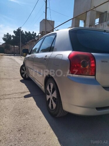 Toyota Corolla 2004, 330,000 km - 1.4 l - Bakı