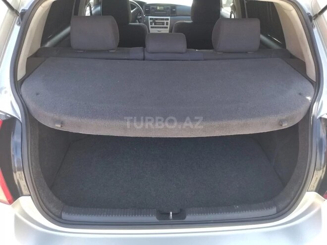 Toyota Corolla 2004, 330,000 km - 1.4 l - Bakı