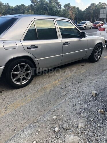 Mercedes E 230 1991, 500,000 km - 2.3 l - Bakı