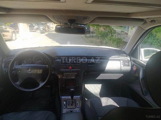 Mercedes E 240 2001, 237,000 km - 2.4 л - Bakı