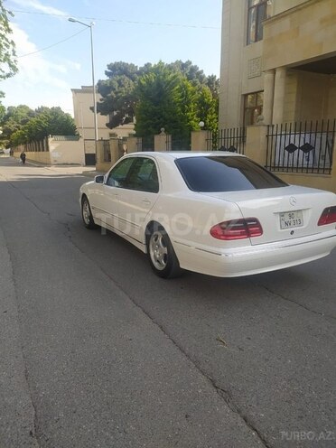 Mercedes E 240 2001, 237,000 km - 2.4 л - Bakı