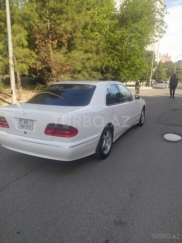 Mercedes E 240 2001, 237,000 km - 2.4 л - Bakı