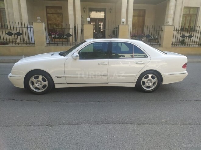 Mercedes E 240 2001, 237,000 km - 2.4 л - Bakı