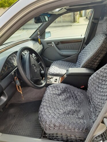 Mercedes C 280 1998, 260,000 km - 2.8 l - Bakı