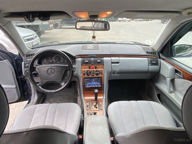 Mercedes E 200 1998, 234,758 km - 2.0 l - Gəncə