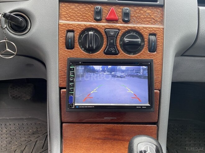 Mercedes E 200 1998, 234,758 km - 2.0 l - Gəncə