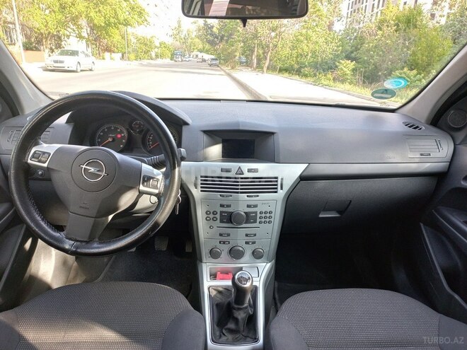 Opel Astra 2009, 224,000 km - 1.4 l - Bakı