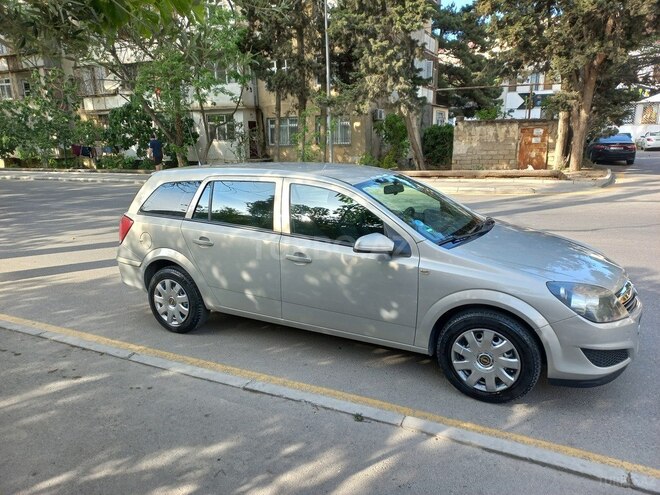 Opel Astra 2009, 224,000 km - 1.4 l - Bakı