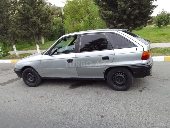 Opel Astra 1994, 365,214 km - 1.6 l - Bakı