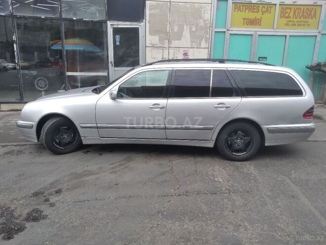 Mercedes E 320 2001, 380,000 km - 3.2 l - Bakı