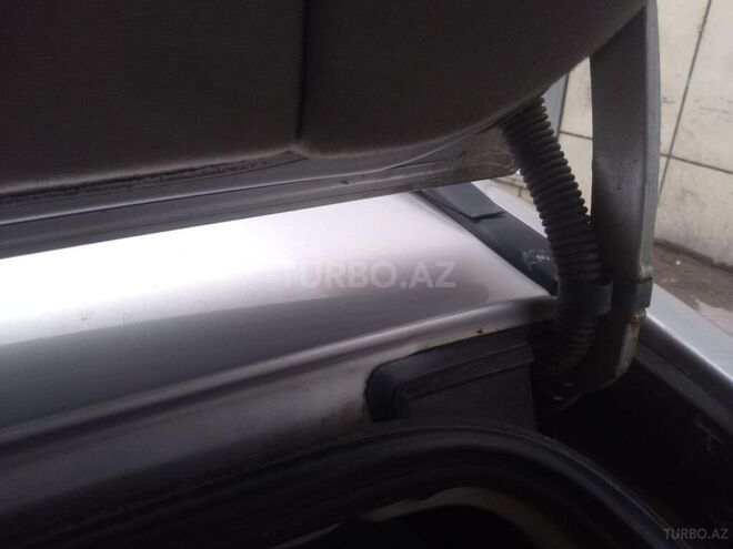 Mercedes E 320 2001, 380,000 km - 3.2 l - Bakı