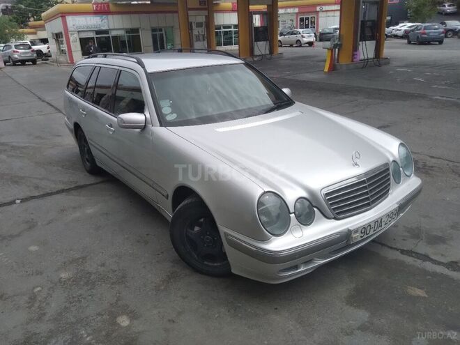 Mercedes E 320 2001, 380,000 km - 3.2 l - Bakı
