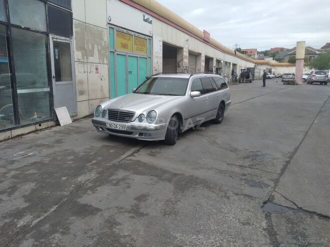 Mercedes E 320 2001, 380,000 km - 3.2 l - Bakı