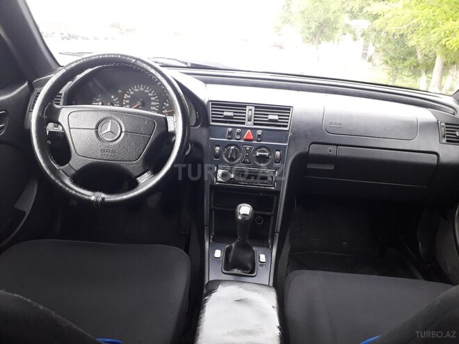 Mercedes E 180 2000, 312,563 km - 1.8 l - Sumqayıt