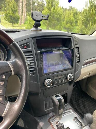 Mitsubishi Pajero 2010, 128,000 km - 3.5 л - Bakı
