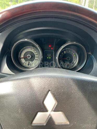 Mitsubishi Pajero 2010, 128,000 km - 3.5 л - Bakı
